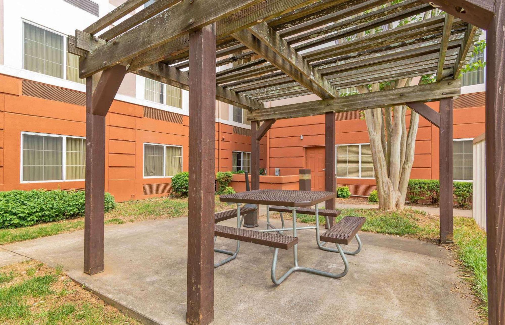 Extended Stay America Select Suites - Atlanta - Marietta - Wildwood Smyrna Exterior foto